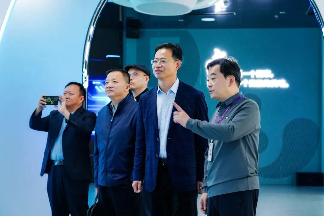 2024120602 国家广电总局发展研究中心一行赴米兰milan,励丰文化调研指导